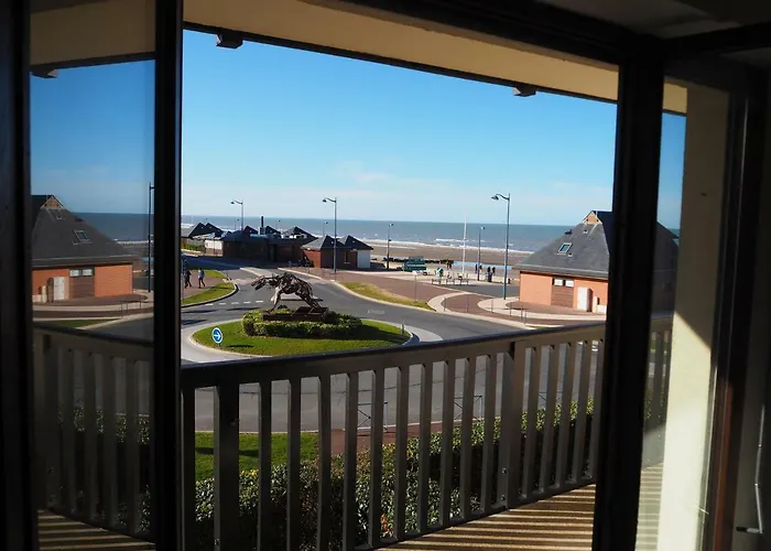 1 Апартаменты *